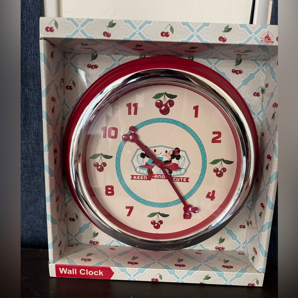 Disney Parks Mickey & Minnie Mouse Retro Kitchen Clock Cherry Keen and Cute
